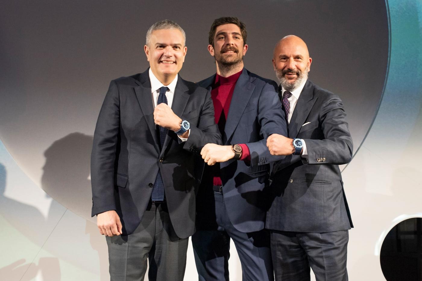 Unveiling of the Classic Fusion Garage Italia on stage