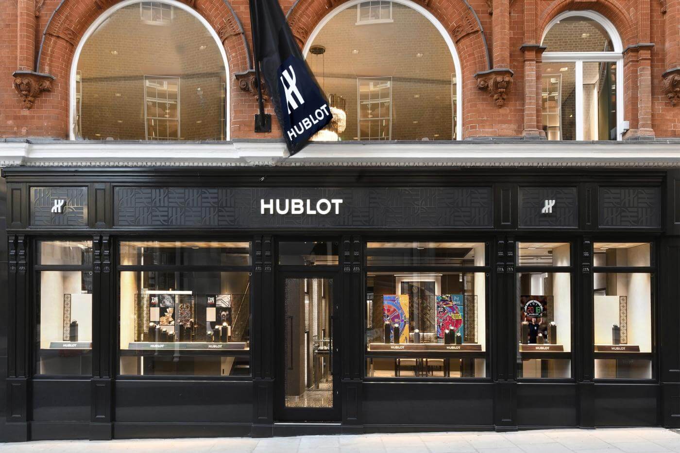 hublot dealers near me