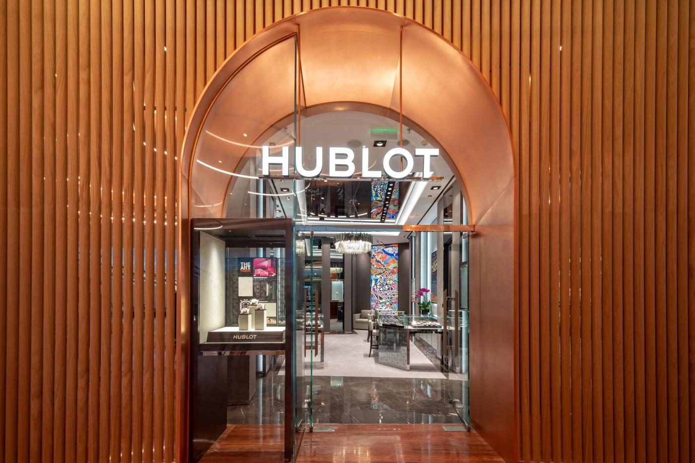 Guangzhou-hublot-boutique-outdoor