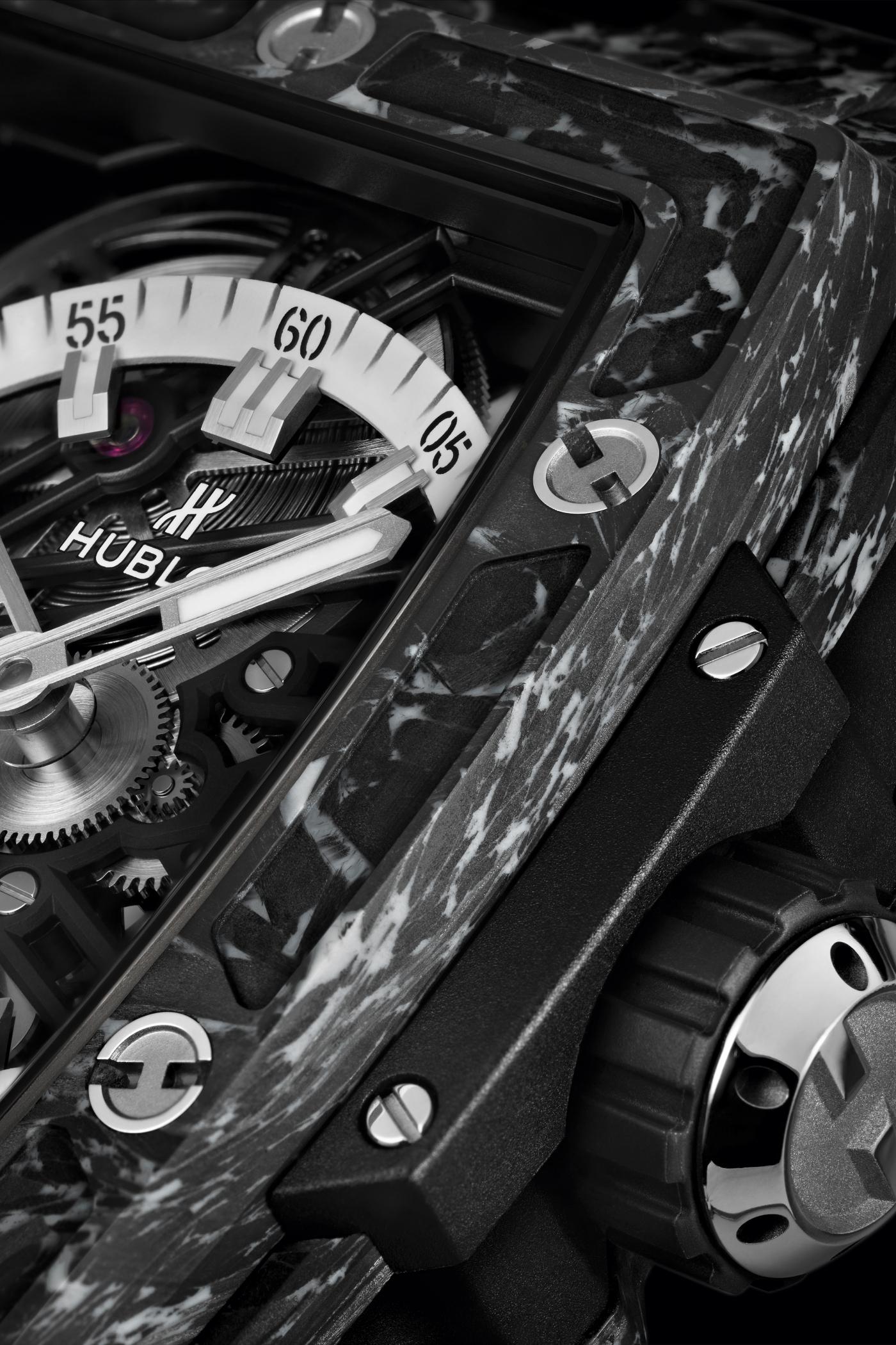 Spirit-Of-Big-Bang-5-Day-Power-Reserve-Carbon-White-LF1