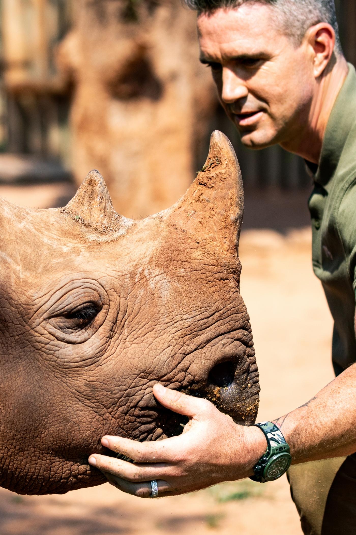 Kevin-Pietersen-founder-of-SORAI-wearing-the-Big-Bang-Sorai