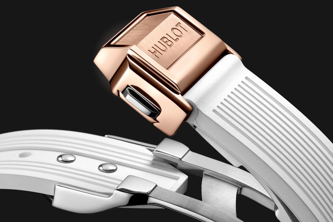 Big Bang One Click King Gold White Full Pavé 33 mm