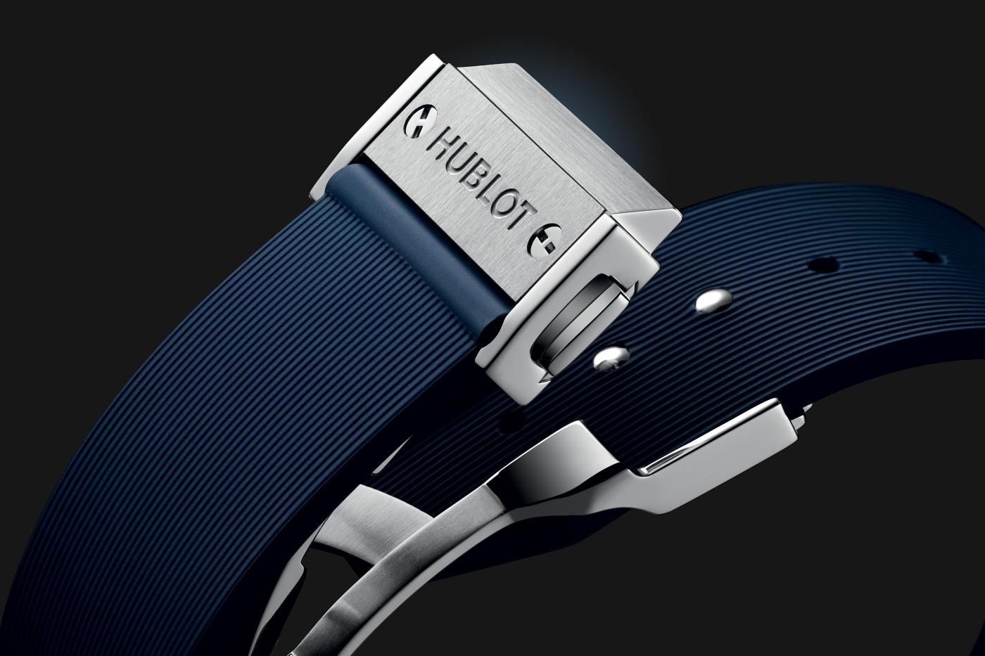 Classic Fusion Titanium Blue 42 mm