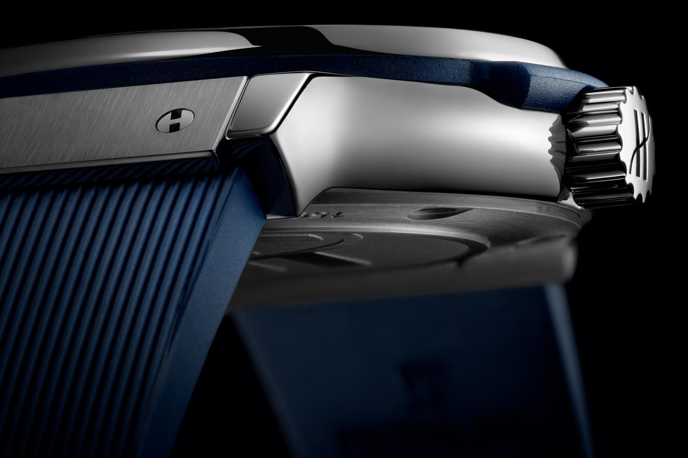 Classic Fusion Titanium Blue 33 mm