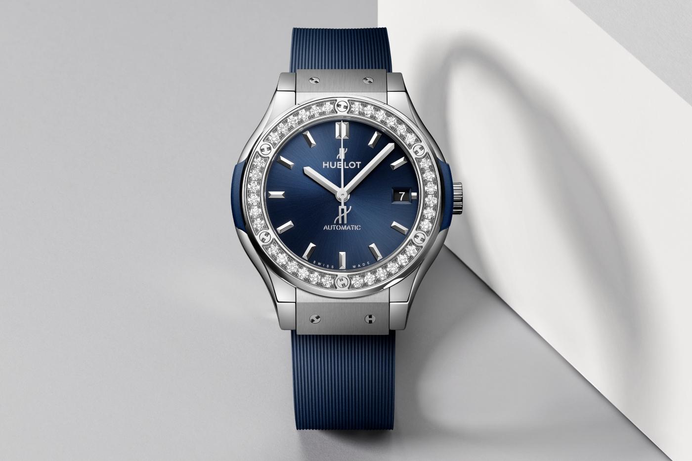 Classic Fusion Titanium Blue Diamonds 38 mm