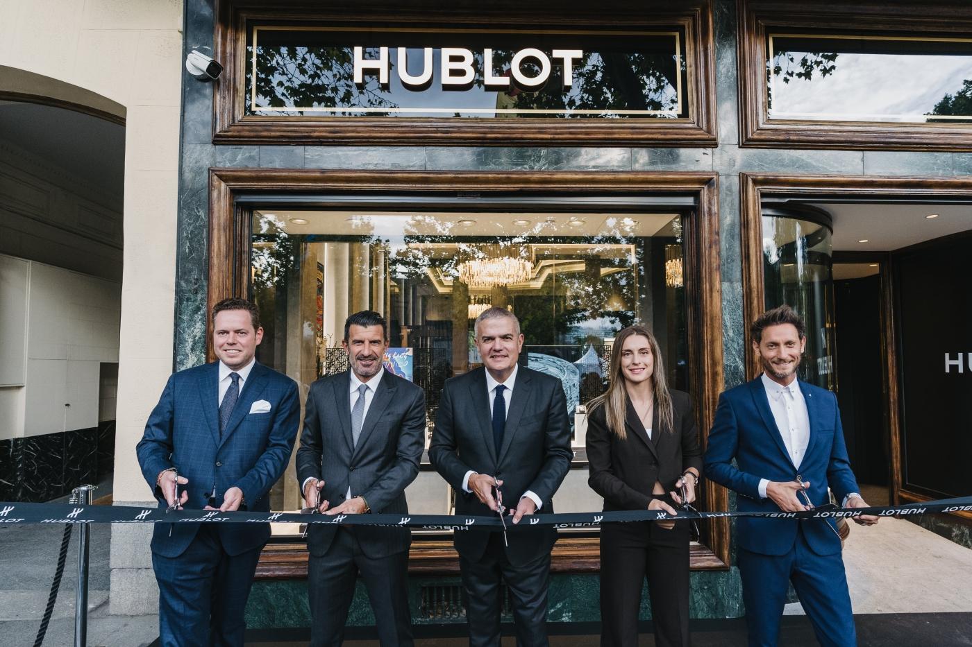 Jordi Rabat, Luis Figo, Hublot CEO Ricardo Guadalupe, Alexia Putellas and Lior Suchard at the Hublot Madrid Serrano Boutique Ribbon Cutting