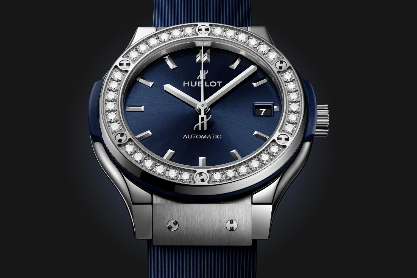 Classic Fusion Titanium Blue Diamonds 38 mm