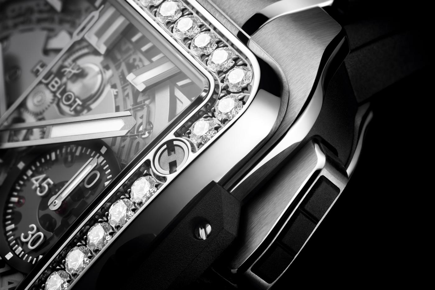 Square Bang Unico Titanium Diamonds 42 mm - close up