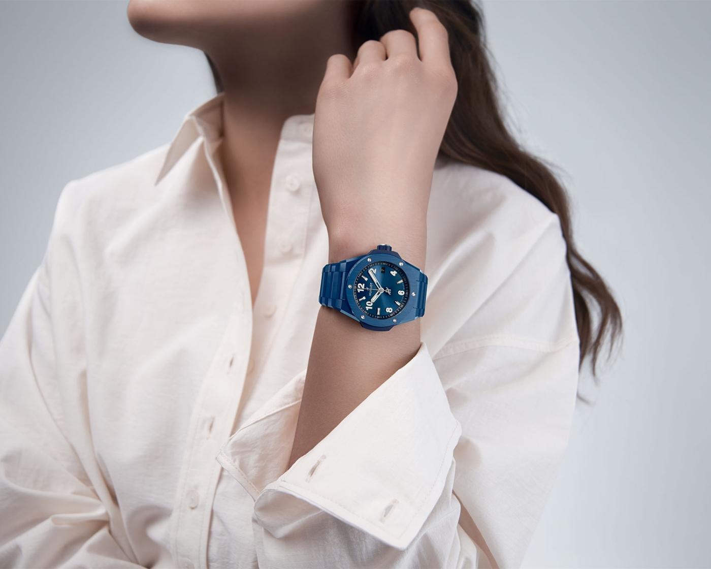  Big Bang Integrated Time Only Blue Ceramic 38 mm
