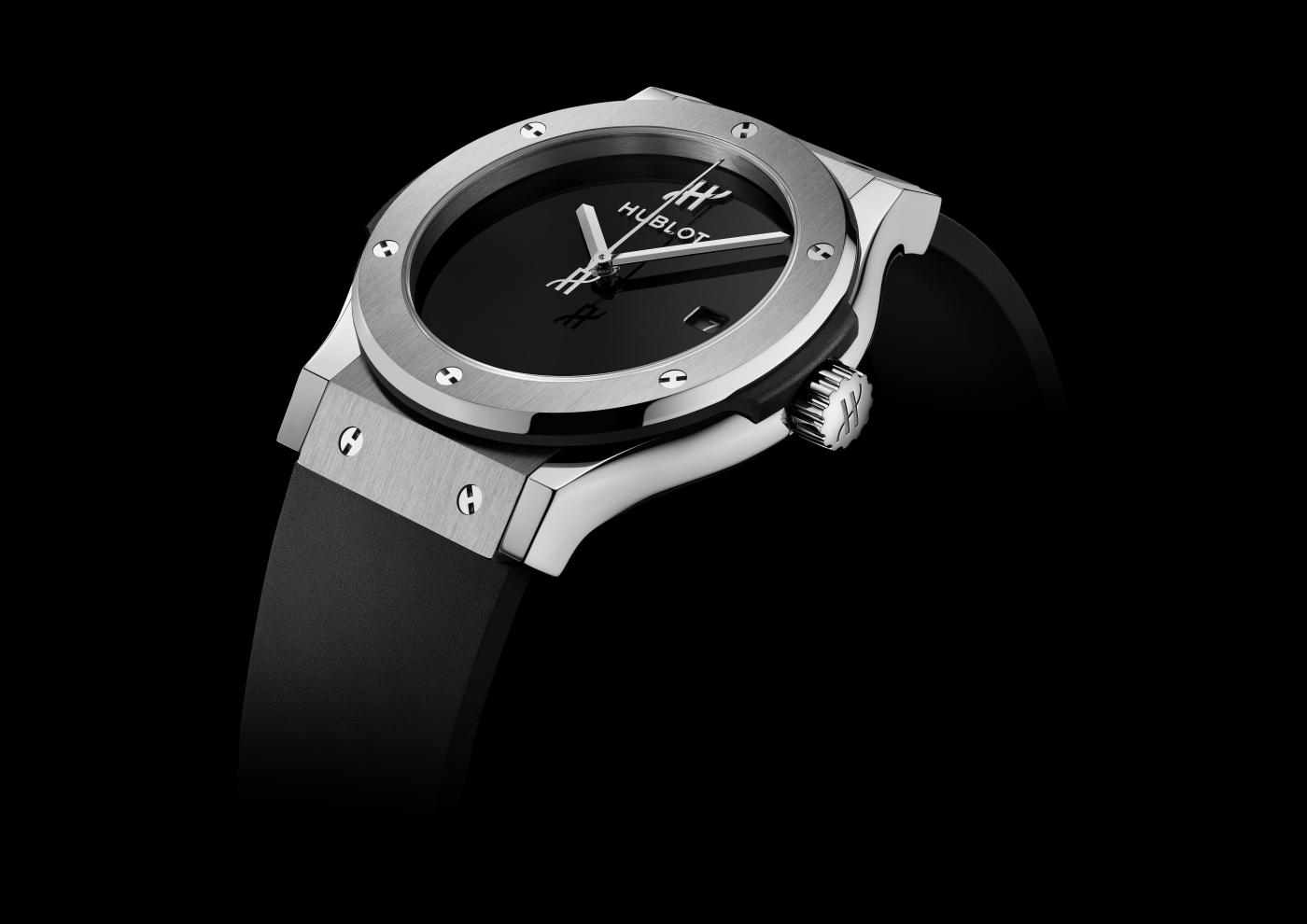 542.NX_.1270.RX_.MDM-PR-HR-B-DIGITAL-original