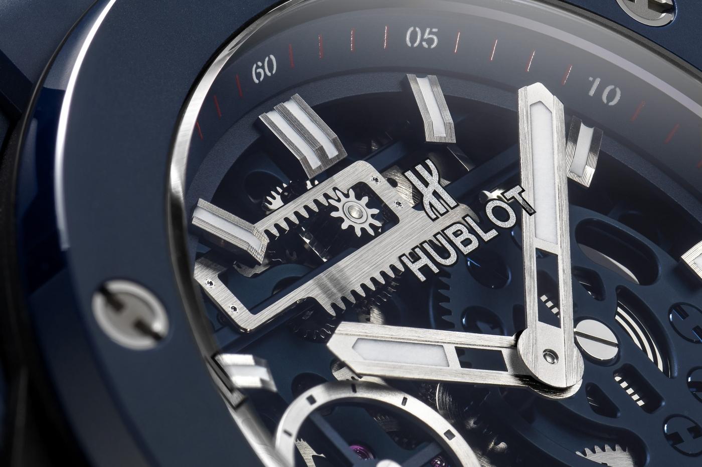 Big Bang MECA-10 Ceramic Blue 45 mm, close up